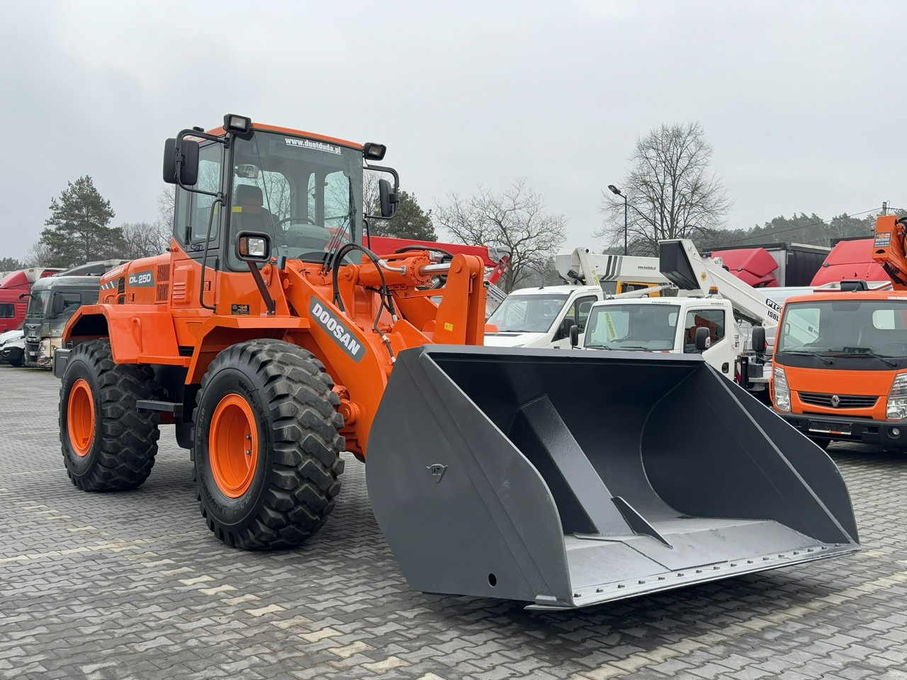 Máy xúc lật bánh lốp Doosan DL250 14,5Ton Łyżka Wysokiego Wysypu !!!: hình 7
