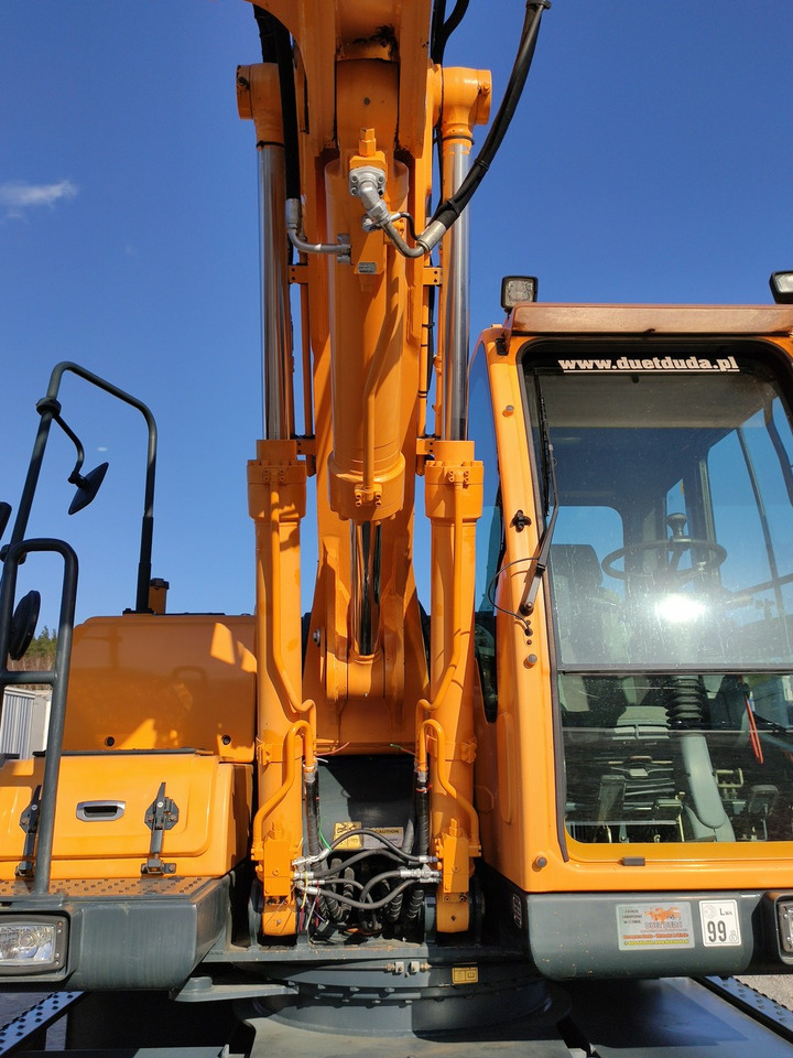 Hyundai 140W-9 Łyżka Skarpowa+Szybko Złącze !!! STAN Bardzo Dobry !!! - Máy xúc bánh lốp: hình 5 Hyundai 140W-9 Łyżka Skarpowa+Szybko Złącze !!! STAN Bardzo Dobry !!! - Máy xúc bánh lốp: hình 5