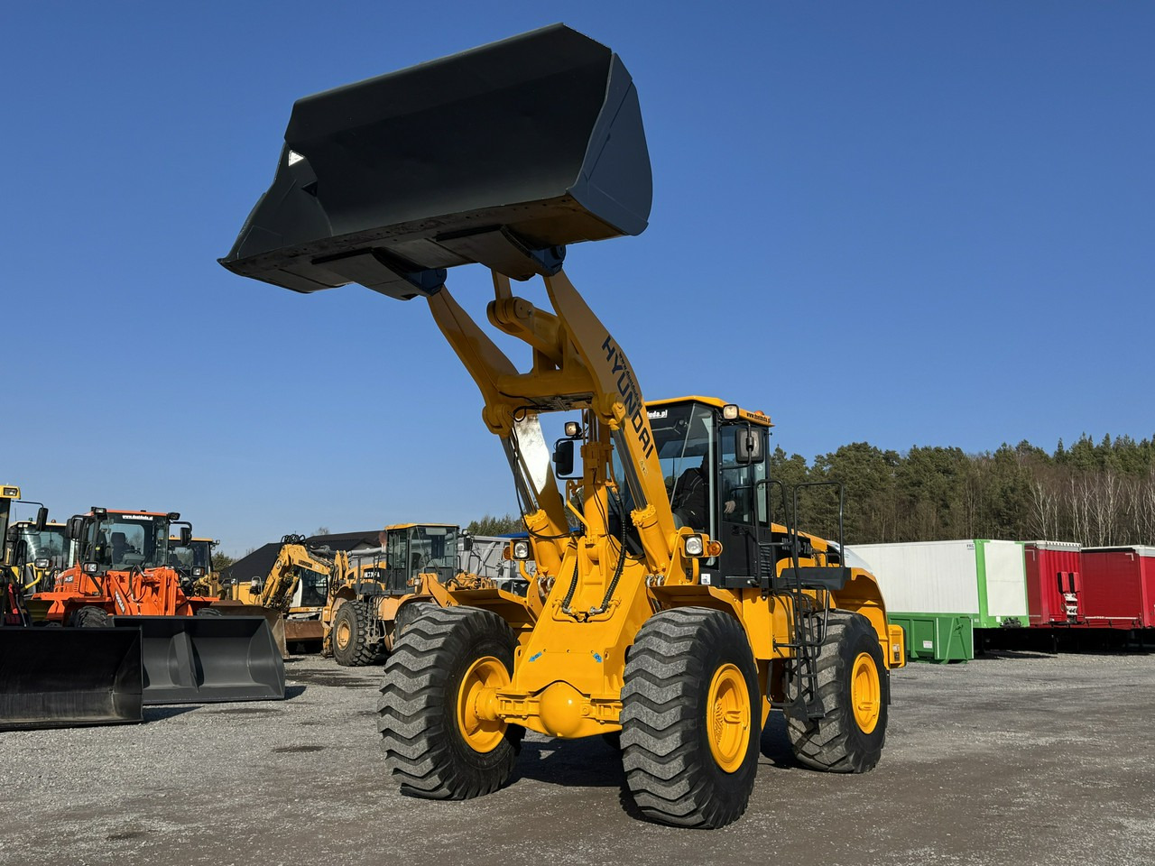 Hyundai HL760-7A Centralne Smarowanie waga-18 ton - Máy xúc lật bánh lốp: hình 3 Hyundai HL760-7A Centralne Smarowanie waga-18 ton - Máy xúc lật bánh lốp: hình 3