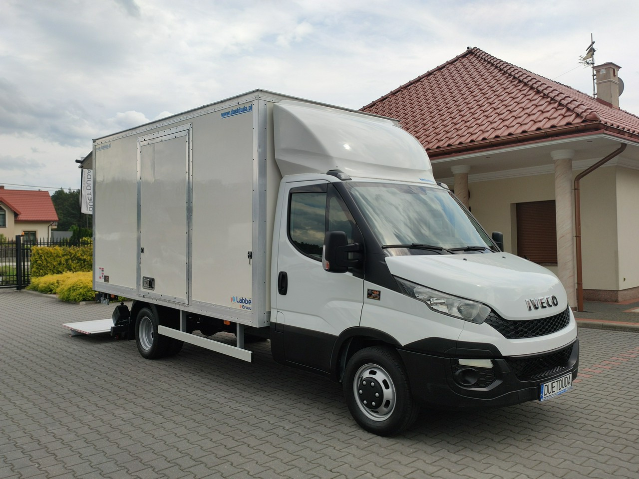 Iveco Daily 35C15 - Xe tải nhỏ thùng kín: hình 3 Iveco Daily 35C15 - Xe tải nhỏ thùng kín: hình 3