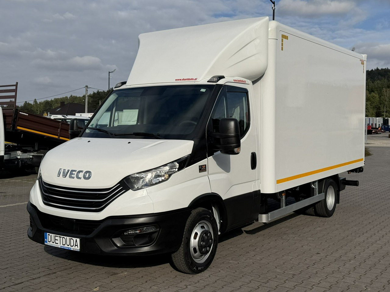 Iveco Daily 35C16 V - Xe tải nhỏ thùng kín: hình 5 Iveco Daily 35C16 V - Xe tải nhỏ thùng kín: hình 5