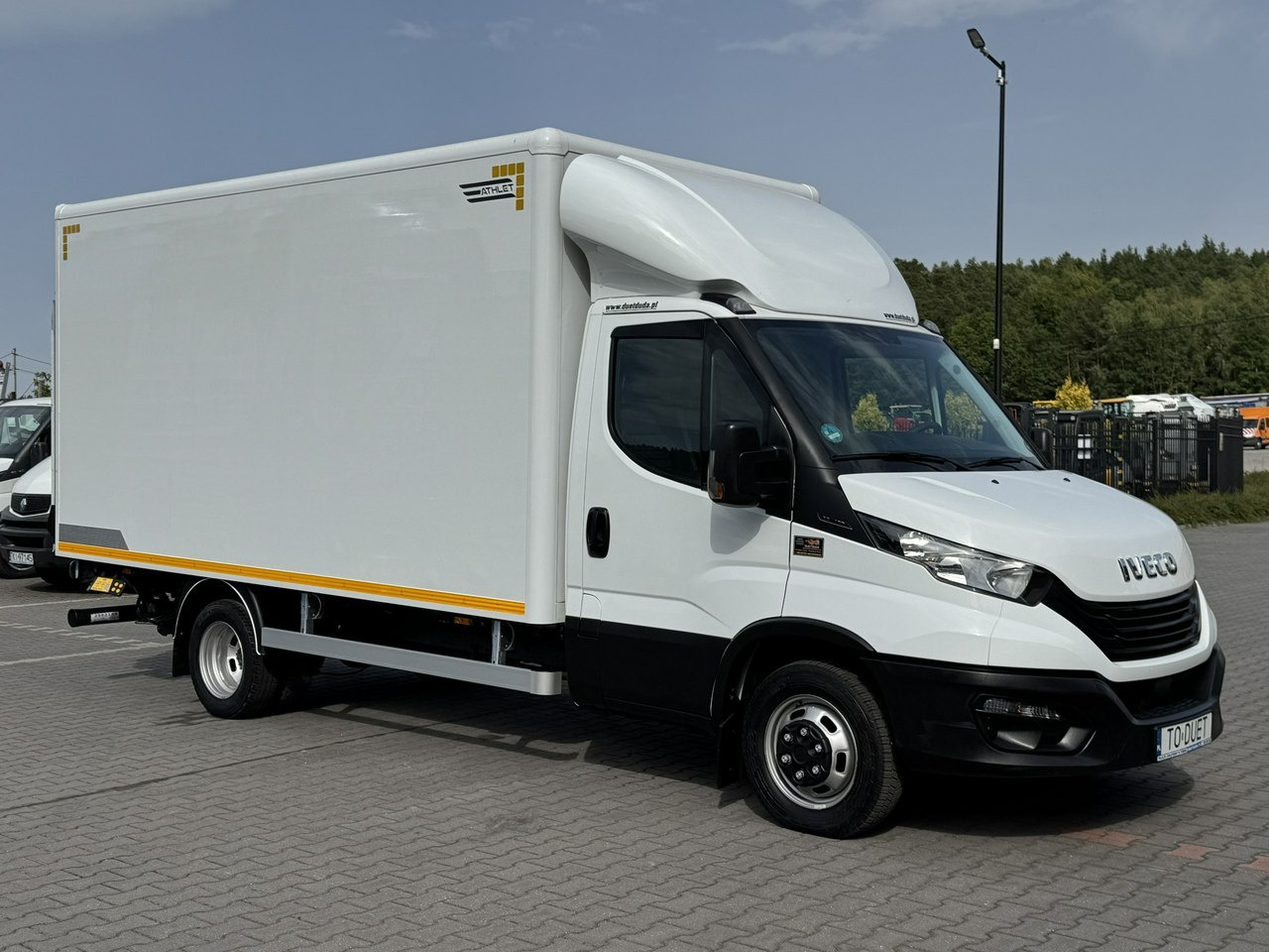 Iveco Daily 35C16 V - Xe tải nhỏ thùng kín: hình 3 Iveco Daily 35C16 V - Xe tải nhỏ thùng kín: hình 3