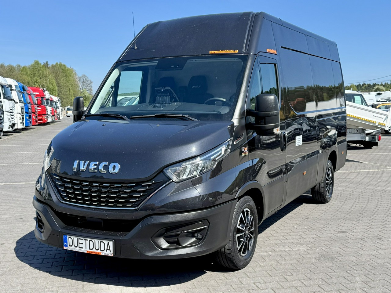 Iveco Daily 35S18 - Xe van chở hàng: hình 4 Iveco Daily 35S18 - Xe van chở hàng: hình 4