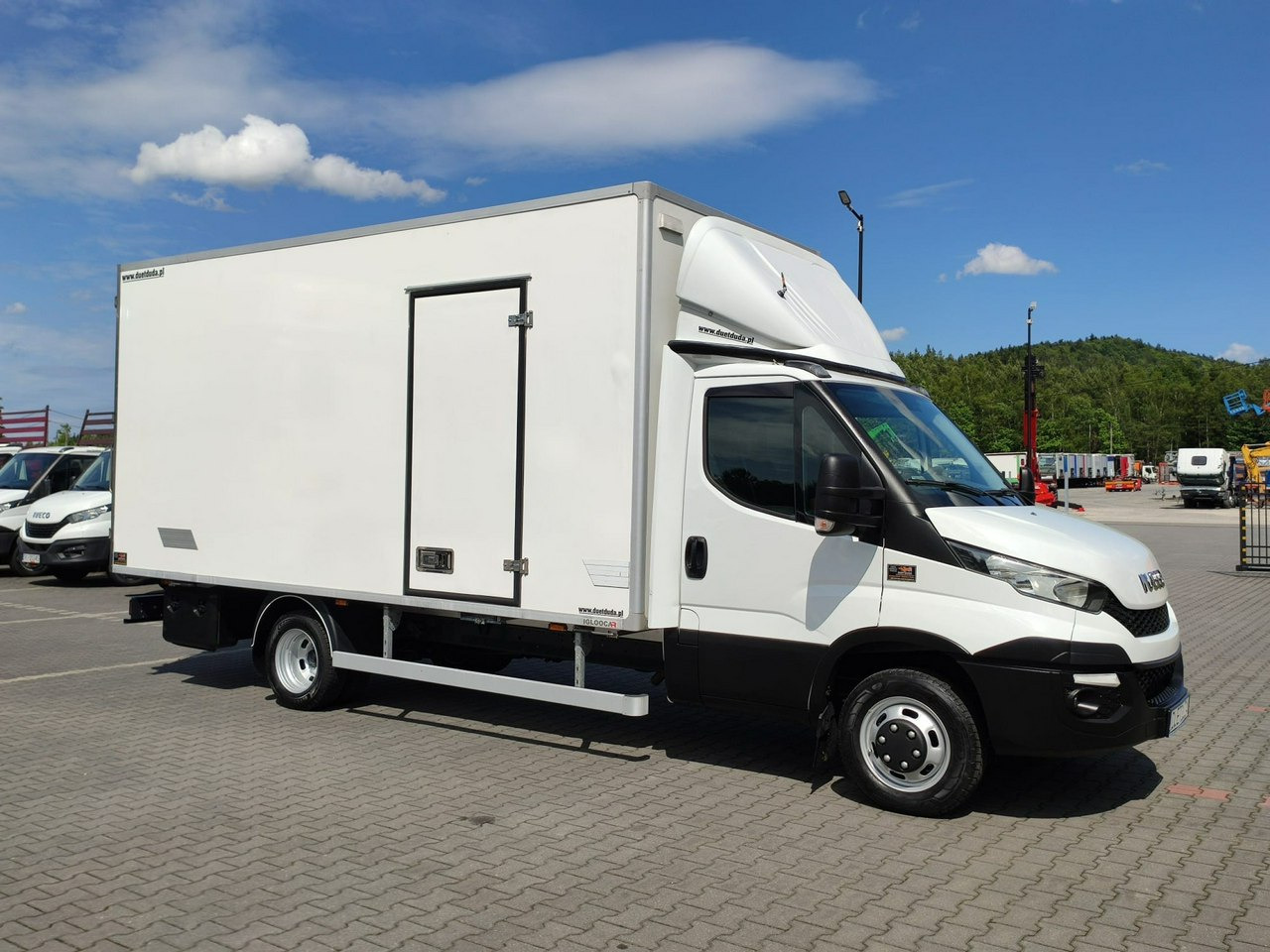 Iveco Daily 50C15 V - Xe tải nhỏ thùng kín: hình 3 Iveco Daily 50C15 V - Xe tải nhỏ thùng kín: hình 3