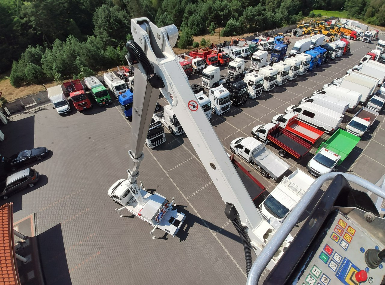 Iveco Volkswagen Crafter 4x4 Zwyżka 21m Palfinger P210BK JIP-Ogon udt - Nền bục trên không gắn trên xe tải: hình 3 Iveco Volkswagen Crafter 4x4 Zwyżka 21m Palfinger P210BK JIP-Ogon udt - Nền bục trên không gắn trên xe tải: hình 3