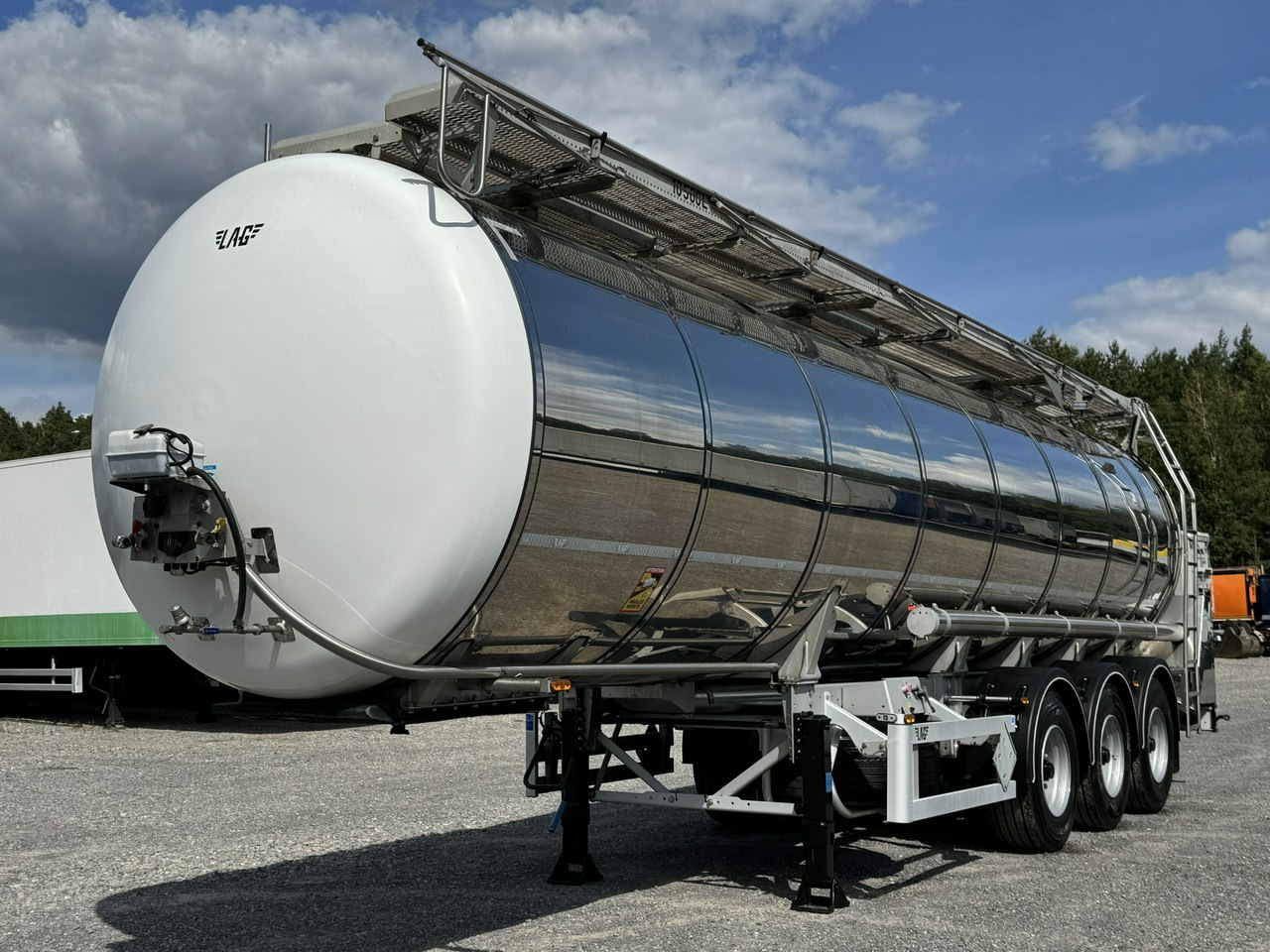 Lag Spożywcza Magyar Izolowana Webasto Pompa Elektryczna do Zrzutu - Sơ mi rơ moóc bồn: hình 2 Lag Spożywcza Magyar Izolowana Webasto Pompa Elektryczna do Zrzutu - Sơ mi rơ moóc bồn: hình 2