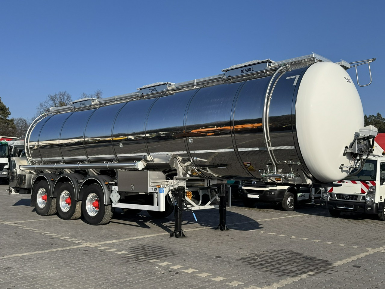 Lag Spożywcza Magyar Izolowana Webasto Pompa Elektryczna do Zrzutu - Sơ mi rơ moóc bồn: hình 1 Lag Spożywcza Magyar Izolowana Webasto Pompa Elektryczna do Zrzutu - Sơ mi rơ moóc bồn: hình 1