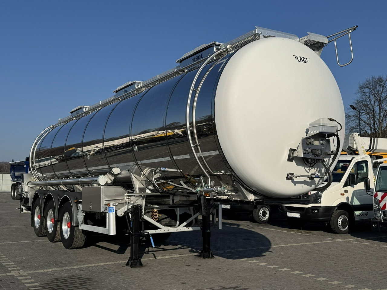 Lag Spożywcza Magyar Izolowana Webasto Pompa Elektryczna do Zrzutu - Sơ mi rơ moóc bồn: hình 4 Lag Spożywcza Magyar Izolowana Webasto Pompa Elektryczna do Zrzutu - Sơ mi rơ moóc bồn: hình 4