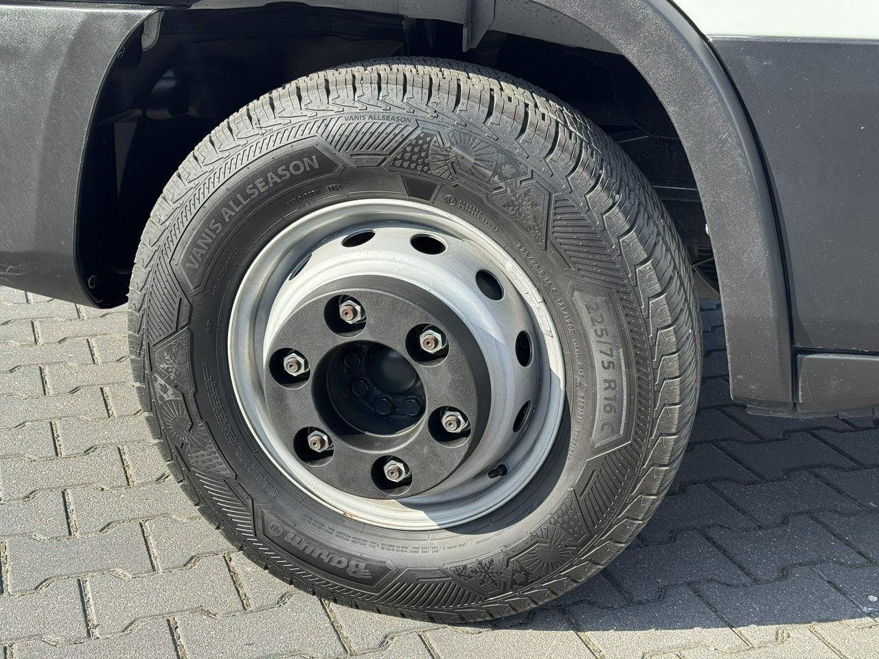 Iveco Daily 72C18 Mroźnia HI-MATIC 14 Euro Palet - Máy móc khác: hình 5 Iveco Daily 72C18 Mroźnia HI-MATIC 14 Euro Palet - Máy móc khác: hình 5