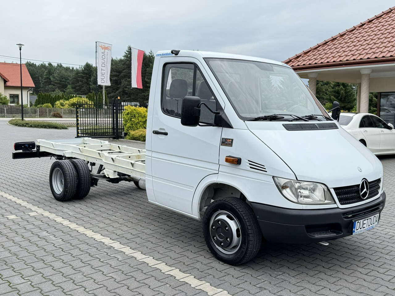Mercedes Sprinter - Xe tải khung gầm: hình 1 Mercedes Sprinter - Xe tải khung gầm: hình 1