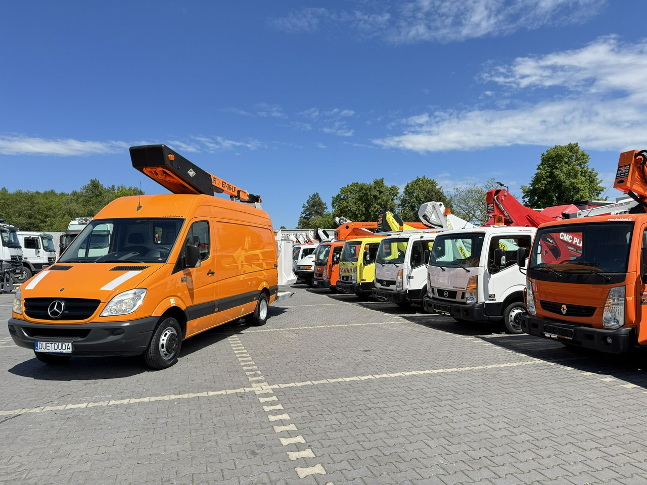 Mercedes Sprinter Zwyżka Podnośnik Koszowy VERSALIFT KLUBB ET-36-LF UDT - Nền bục trên không gắn trên xe tải: hình 2 Mercedes Sprinter Zwyżka Podnośnik Koszowy VERSALIFT KLUBB ET-36-LF UDT - Nền bục trên không gắn trên xe tải: hình 2