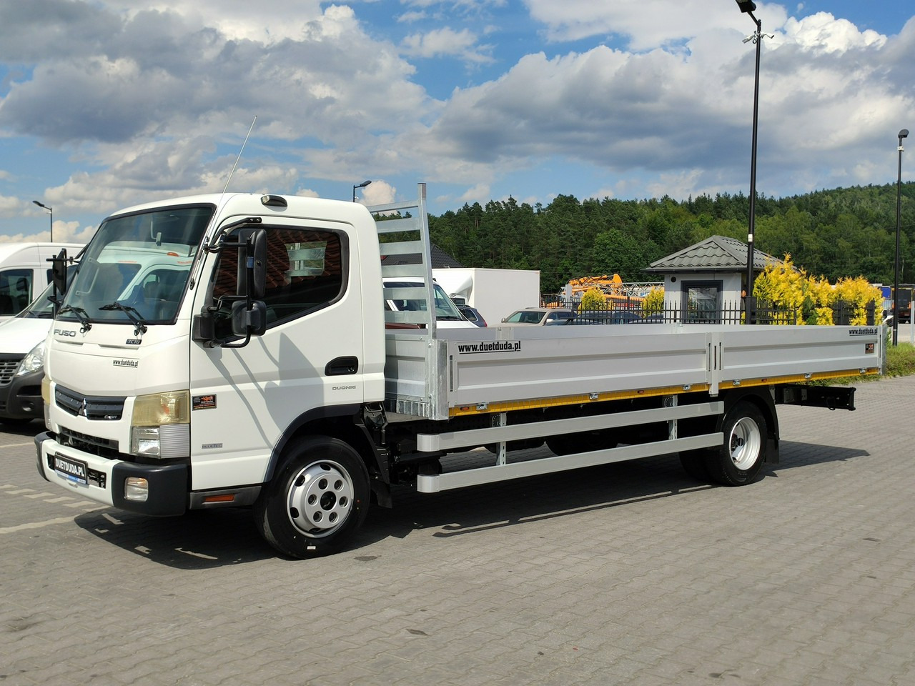 Mitsubishi Canter 7C18 3.0/150 KM Skrzyniowy Automat Klima - Xe tải thùng lửng/ Phẳng: hình 1 Mitsubishi Canter 7C18 3.0/150 KM Skrzyniowy Automat Klima - Xe tải thùng lửng/ Phẳng: hình 1