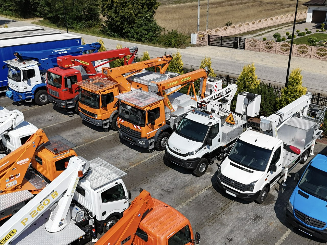 Nissan Zwyżka Podnośnik Koszowy 4X4 CABSTAR MAXITY SPRINTER - Nền bục trên không gắn trên xe tải: hình 5 Nissan Zwyżka Podnośnik Koszowy 4X4 CABSTAR MAXITY SPRINTER - Nền bục trên không gắn trên xe tải: hình 5