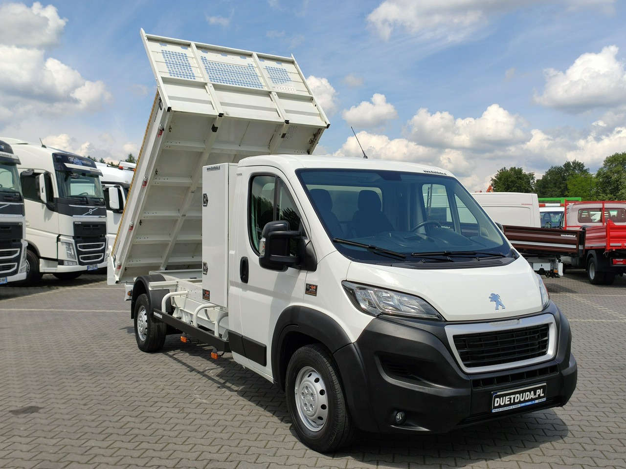 Peugeot Boxer - Xe ben nhỏ: hình 2 Peugeot Boxer - Xe ben nhỏ: hình 2