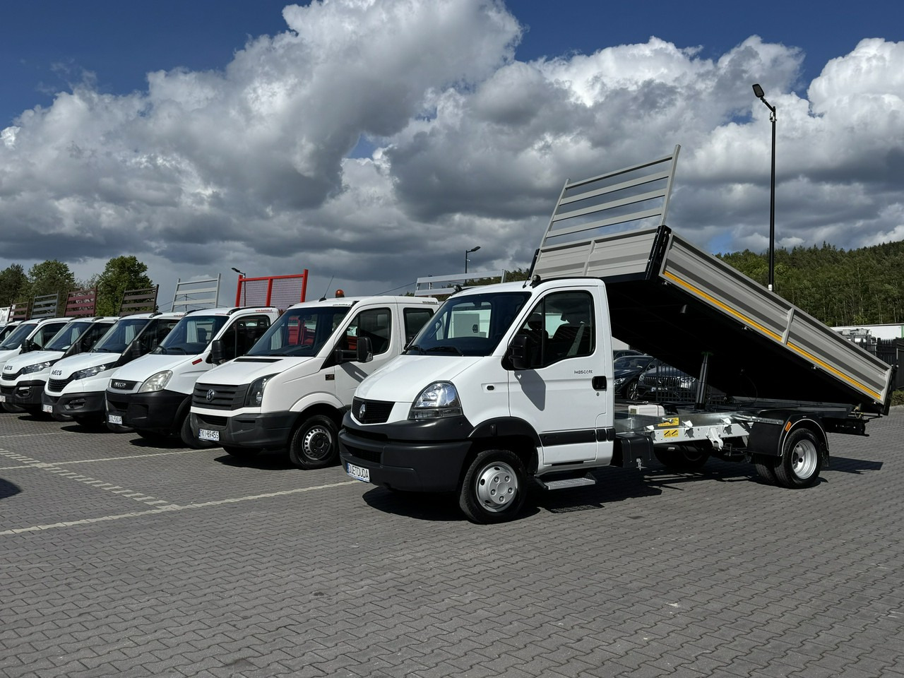 Renault Mascott - Xe ben nhỏ: hình 1 Renault Mascott - Xe ben nhỏ: hình 1