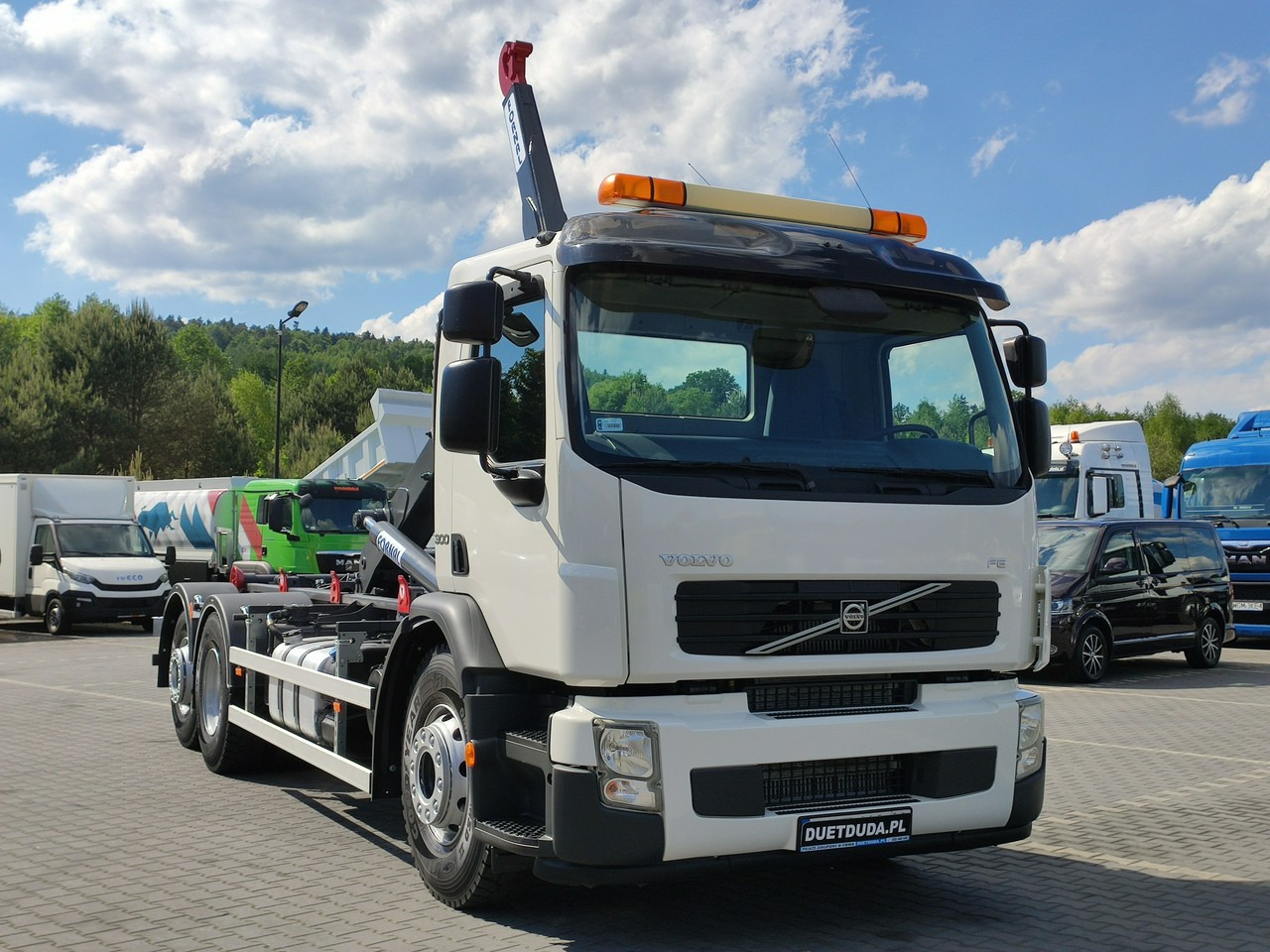 Volvo FE 26.300 Hakowiec Napęd 6x2 Oś Skrętna - Xe tải nâng móc: hình 5 Volvo FE 26.300 Hakowiec Napęd 6x2 Oś Skrętna - Xe tải nâng móc: hình 5