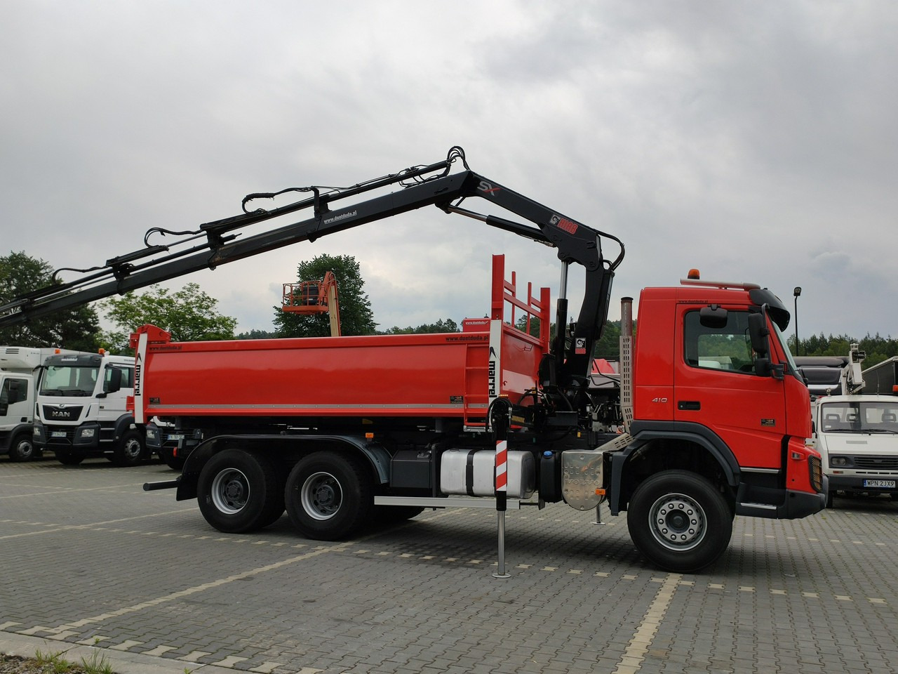 Volvo FMX 410 6x4 13L HDS Radiowy Hydroburta - Xe ben, Xe cẩu tự hành: hình 4 Volvo FMX 410 6x4 13L HDS Radiowy Hydroburta - Xe ben, Xe cẩu tự hành: hình 4
