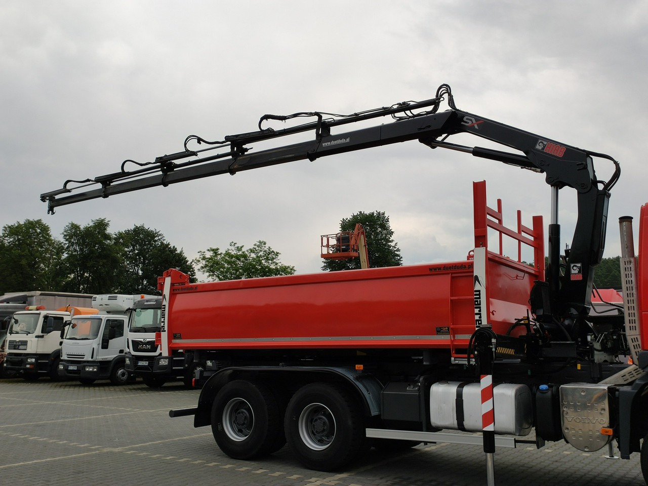 Volvo FMX 410 6x4 13L HDS Radiowy Hydroburta - Xe ben, Xe cẩu tự hành: hình 5 Volvo FMX 410 6x4 13L HDS Radiowy Hydroburta - Xe ben, Xe cẩu tự hành: hình 5