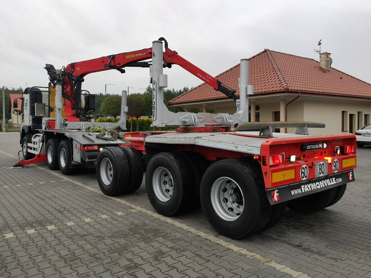 Volvo FMX 540 6x4 RETARDER PALFORET EPSILON S300L Do Drewna - Xe chở gỗ: hình 5 Volvo FMX 540 6x4 RETARDER PALFORET EPSILON S300L Do Drewna - Xe chở gỗ: hình 5