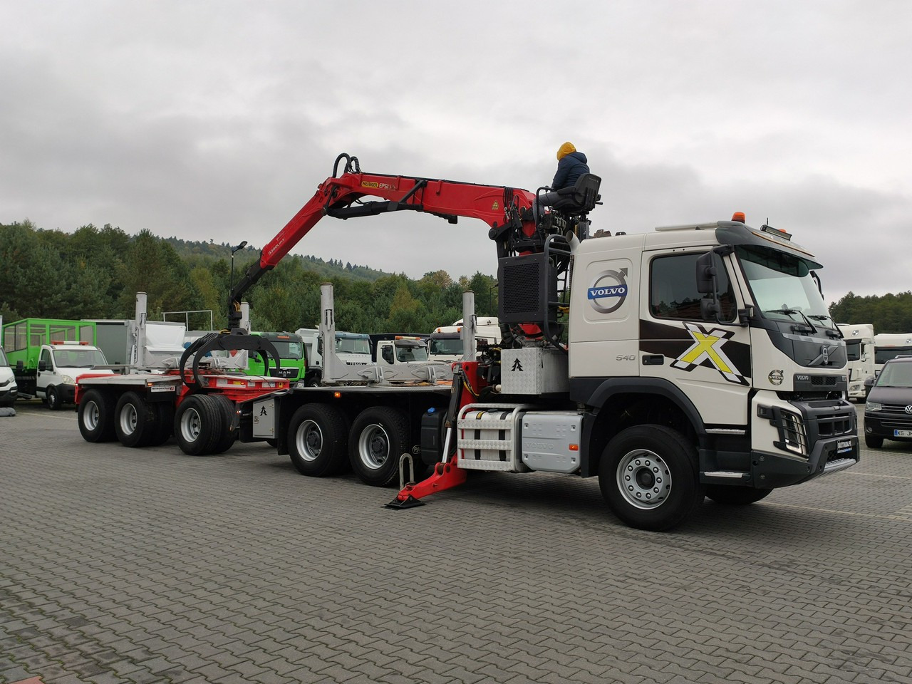 Xe chở gỗ Volvo FMX 540 6x4 RETARDER PALFORET EPSILON S300L Do Drewna: hình 48