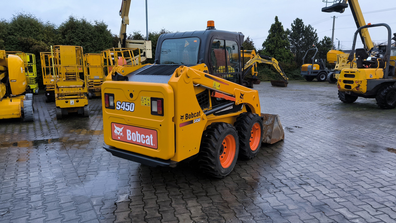 BOBCAT S450 - Máy xúc lật đa năng: hình 3 BOBCAT S450 - Máy xúc lật đa năng: hình 3