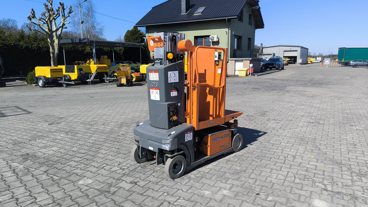 JLG TOUCAN DUO - Nền bục trên không gắn trên xe tải: hình 1 JLG TOUCAN DUO - Nền bục trên không gắn trên xe tải: hình 1