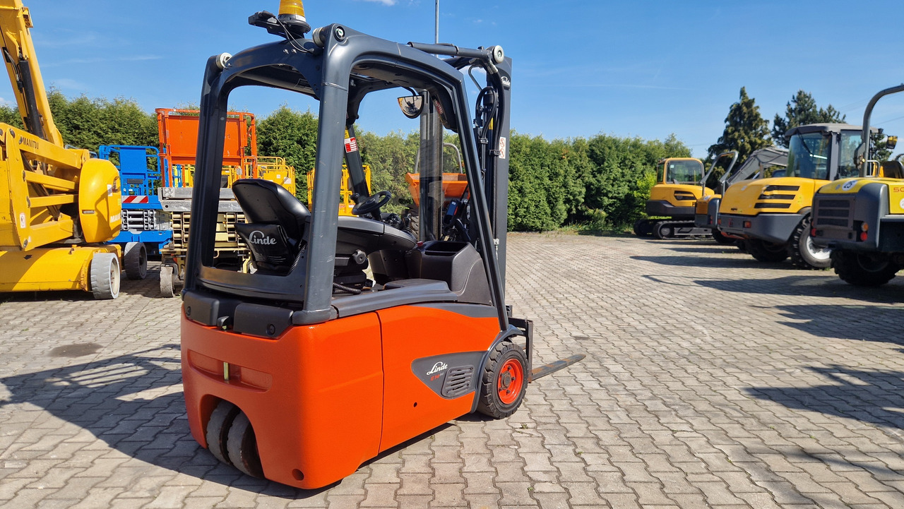 LINDE E 14 EVO - Xe nâng điện: hình 2 LINDE E 14 EVO - Xe nâng điện: hình 2