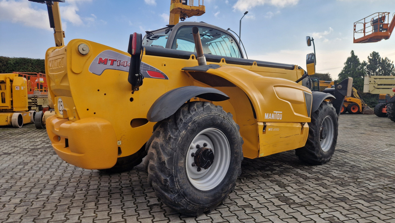 MANITOU MT 1440 100P ST3B - Máy xúc lật bánh lốp kính thiên văn: hình 3 MANITOU MT 1440 100P ST3B - Máy xúc lật bánh lốp kính thiên văn: hình 3