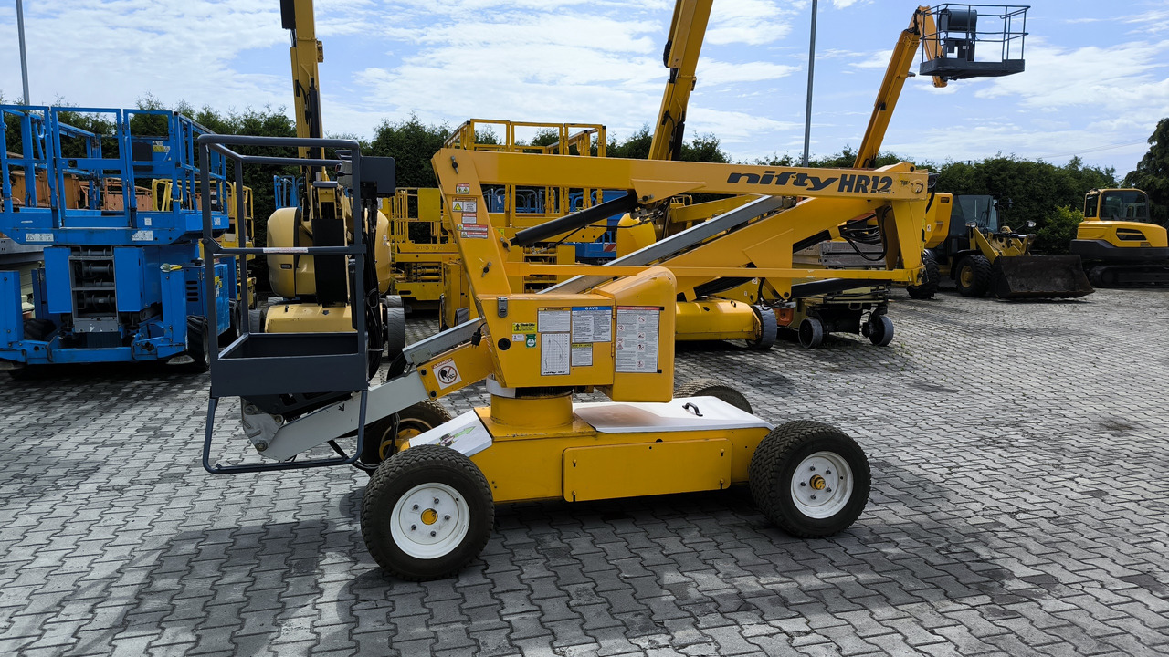 NIFTYLIFT HR 12 NE - Xe nâng người nhiều khớp nối: hình 2 NIFTYLIFT HR 12 NE - Xe nâng người nhiều khớp nối: hình 2