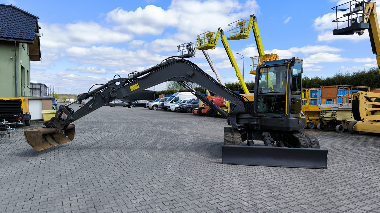 Máy xúc bánh xích VOLVO ECR 88 D: hình 22