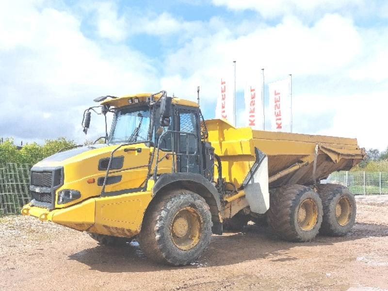 Bell B 20 E - Xe ben đổ có khớp nối: hình 2 Bell B 20 E - Xe ben đổ có khớp nối: hình 2