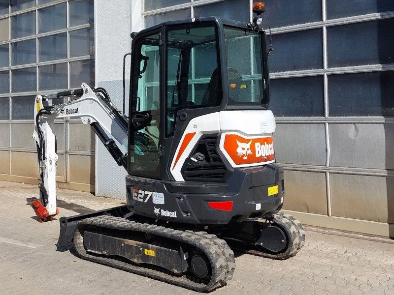 Bobcat E 27 - Máy xúc mini: hình 3 Bobcat E 27 - Máy xúc mini: hình 3
