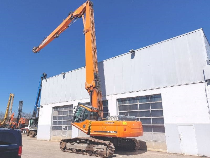 Doosan DX 420 LC - Máy xúc phá dỡ: hình 3 Doosan DX 420 LC - Máy xúc phá dỡ: hình 3