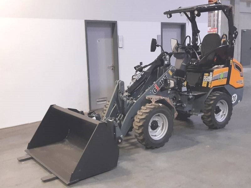 Giant G 2200 E X-Tra Elektro / electric - Máy xúc lật đa năng: hình 2 Giant G 2200 E X-Tra Elektro / electric - Máy xúc lật đa năng: hình 2