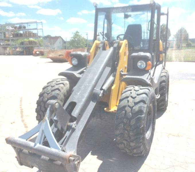 Mecalac AX 1000 - Máy xúc lật bánh lốp: hình 2 Mecalac AX 1000 - Máy xúc lật bánh lốp: hình 2