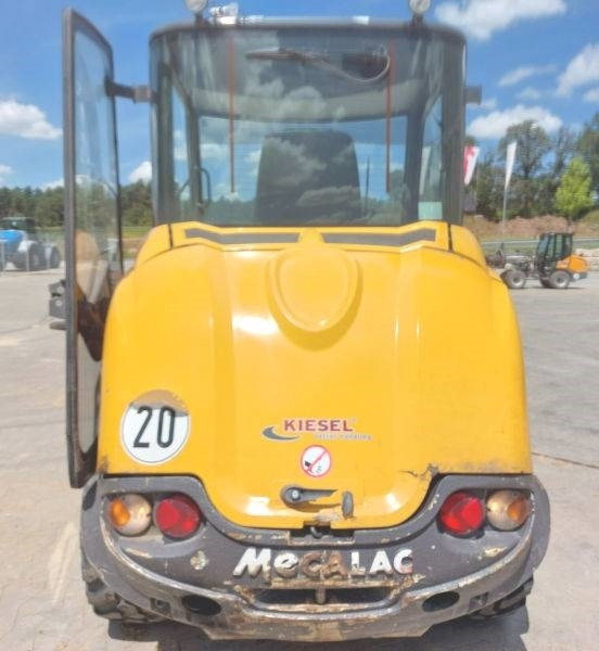 Mecalac AX 1000 - Máy xúc lật đa năng: hình 3 Mecalac AX 1000 - Máy xúc lật đa năng: hình 3