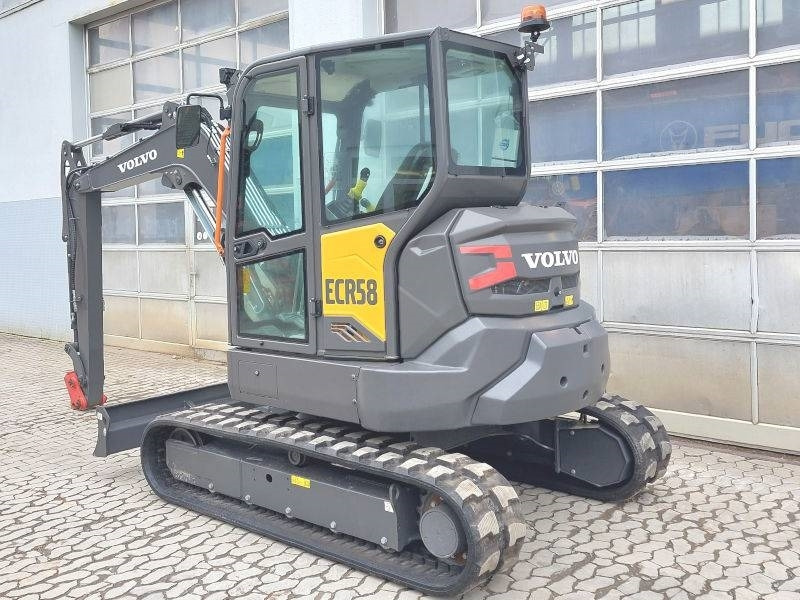 Volvo ECR 58 F - Máy xúc mini: hình 3 Volvo ECR 58 F - Máy xúc mini: hình 3