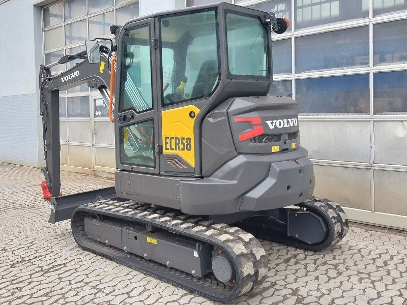 Volvo ECR 58 F - Máy xúc mini: hình 3 Volvo ECR 58 F - Máy xúc mini: hình 3