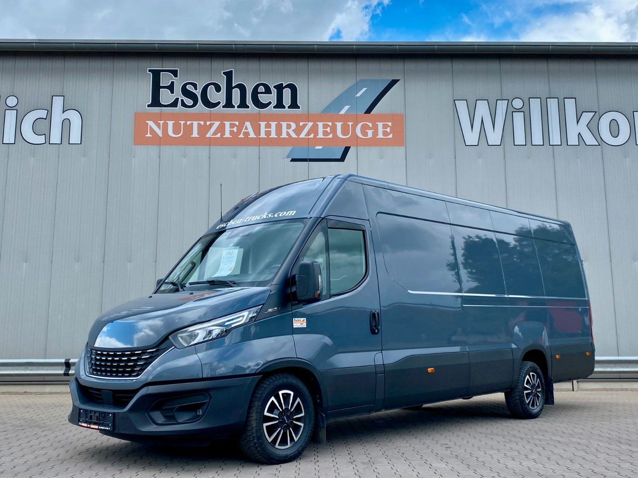 Iveco 35 S 16 Daily | Schiebetür*Kamera*Navi*AC*1.Hand - Xe van chở khách: hình 1 Iveco 35 S 16 Daily | Schiebetür*Kamera*Navi*AC*1.Hand - Xe van chở khách: hình 1