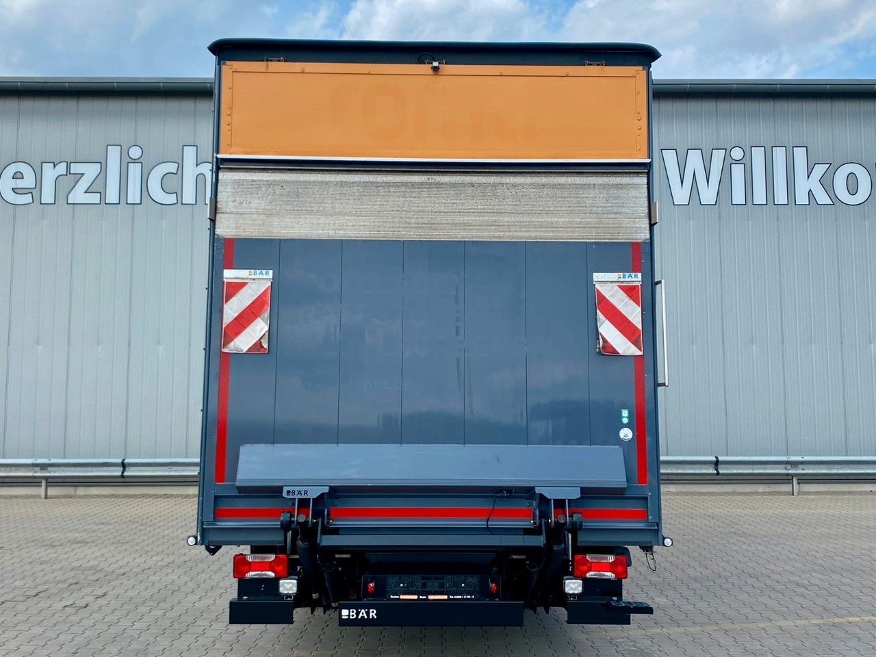 Iveco Daily Hi-Matic 70 C 21 Topsleeper | LBW 1,00to. - Xe van thùng mui bạt: hình 4 Iveco Daily Hi-Matic 70 C 21 Topsleeper | LBW 1,00to. - Xe van thùng mui bạt: hình 4