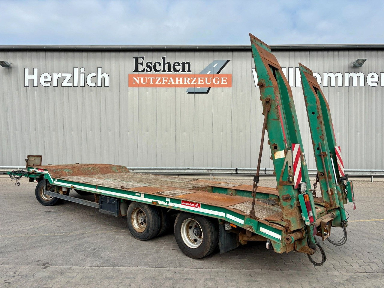 Langendorf Anhänger | hydraulische Rampen*Blatt*BPW-Achsen - Rơ moóc thùng thấp: hình 3 Langendorf Anhänger | hydraulische Rampen*Blatt*BPW-Achsen - Rơ moóc thùng thấp: hình 3