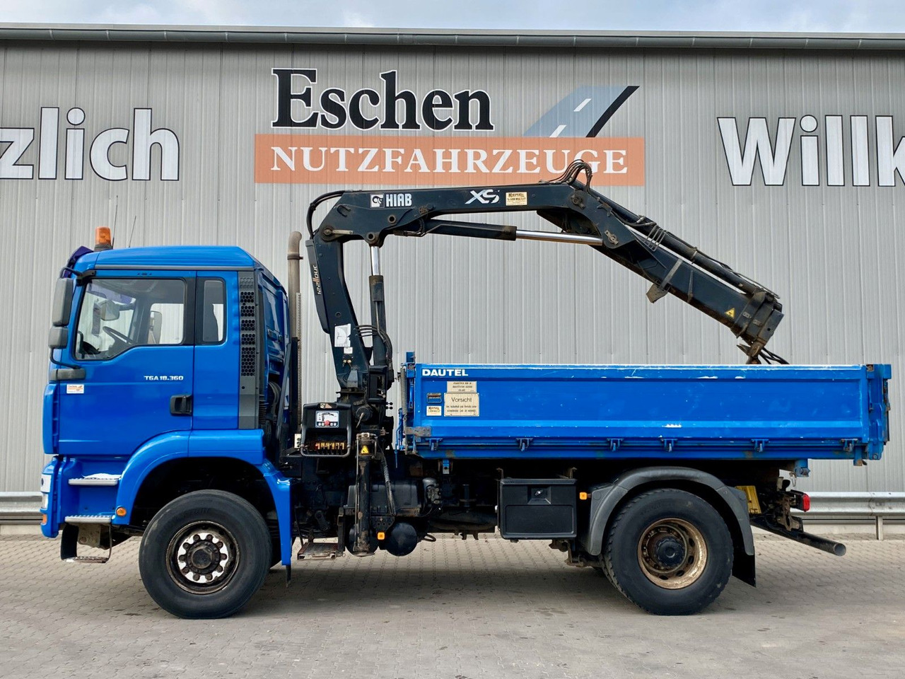 MAN TGA 18.360 4x4H BL*HIAB 122 BS-2*Dautel 3-Seiten - Xe ben, Xe cẩu tự hành: hình 3 MAN TGA 18.360 4x4H BL*HIAB 122 BS-2*Dautel 3-Seiten - Xe ben, Xe cẩu tự hành: hình 3