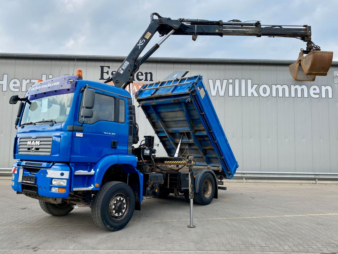MAN TGA 18.360 4x4H BL Hiab Kran*Dautel Kipper*Klima - Xe ben, Xe cẩu tự hành: hình 1 MAN TGA 18.360 4x4H BL Hiab Kran*Dautel Kipper*Klima - Xe ben, Xe cẩu tự hành: hình 1