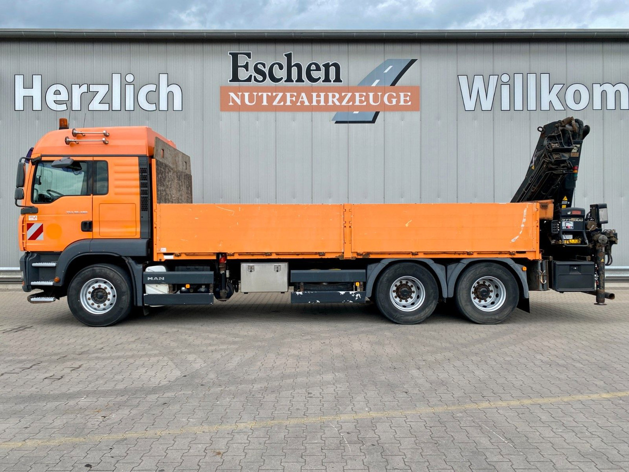 MAN TGA 26.480 6x4 | HIAB 377 EP-4*Funk*Retarder*AHK - Xe tải thùng lửng/ Phẳng, Xe cẩu tự hành: hình 2 MAN TGA 26.480 6x4 | HIAB 377 EP-4*Funk*Retarder*AHK - Xe tải thùng lửng/ Phẳng, Xe cẩu tự hành: hình 2
