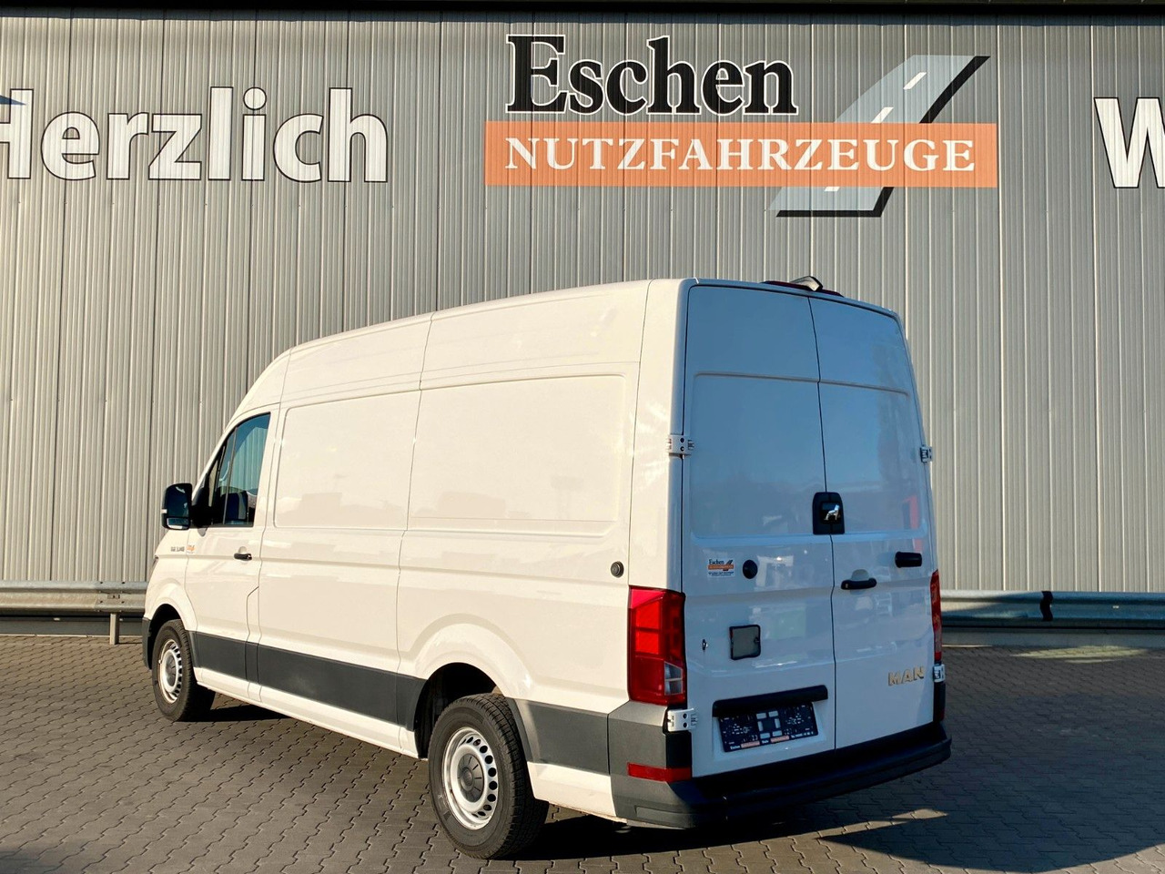 MAN TGE 3.140 | Seitentür*3x Sitze*Navi*Kamera*AC - Xe van chở hàng: hình 3 MAN TGE 3.140 | Seitentür*3x Sitze*Navi*Kamera*AC - Xe van chở hàng: hình 3
