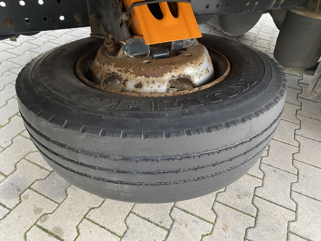 MAN TGL 8.210 4x2 BL - Xe tải thùng lửng/ Phẳng: hình 3 MAN TGL 8.210 4x2 BL - Xe tải thùng lửng/ Phẳng: hình 3