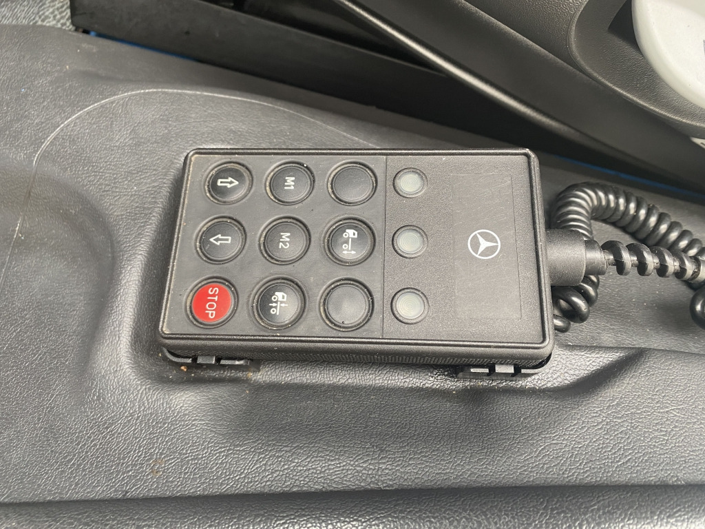 Xe bồn Mercedes-Benz 1318 L Atego: hình 12