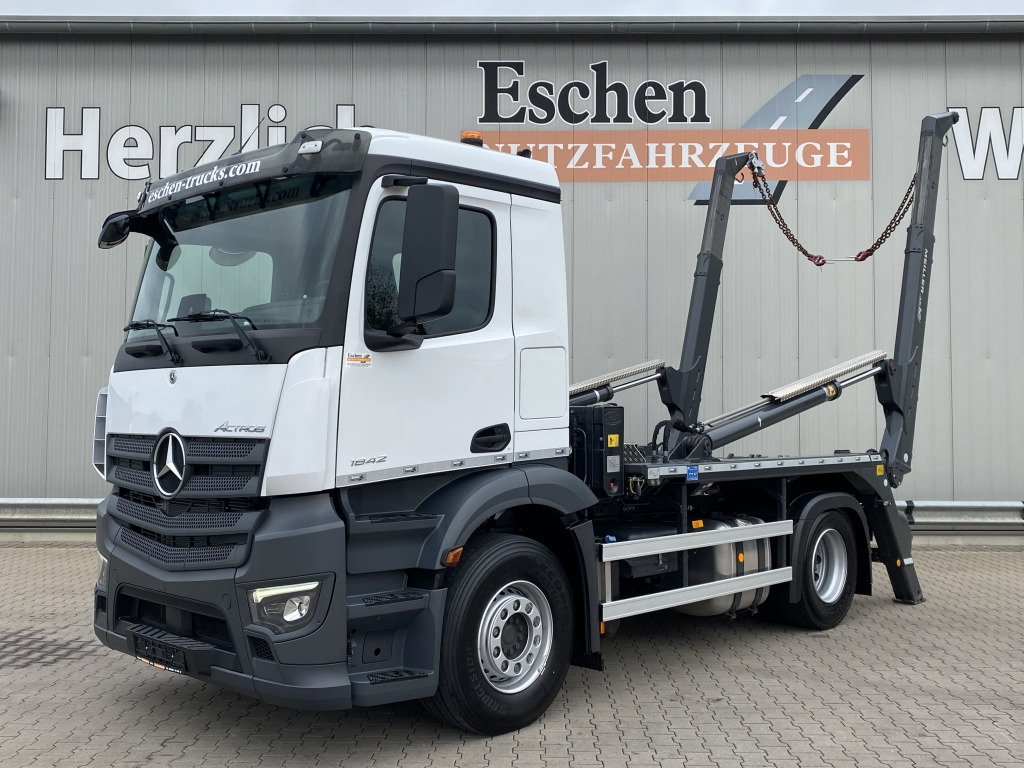 Mercedes-Benz 1842 L Actros - Xe tải chở thùng nhỏ: hình 1 Mercedes-Benz 1842 L Actros - Xe tải chở thùng nhỏ: hình 1