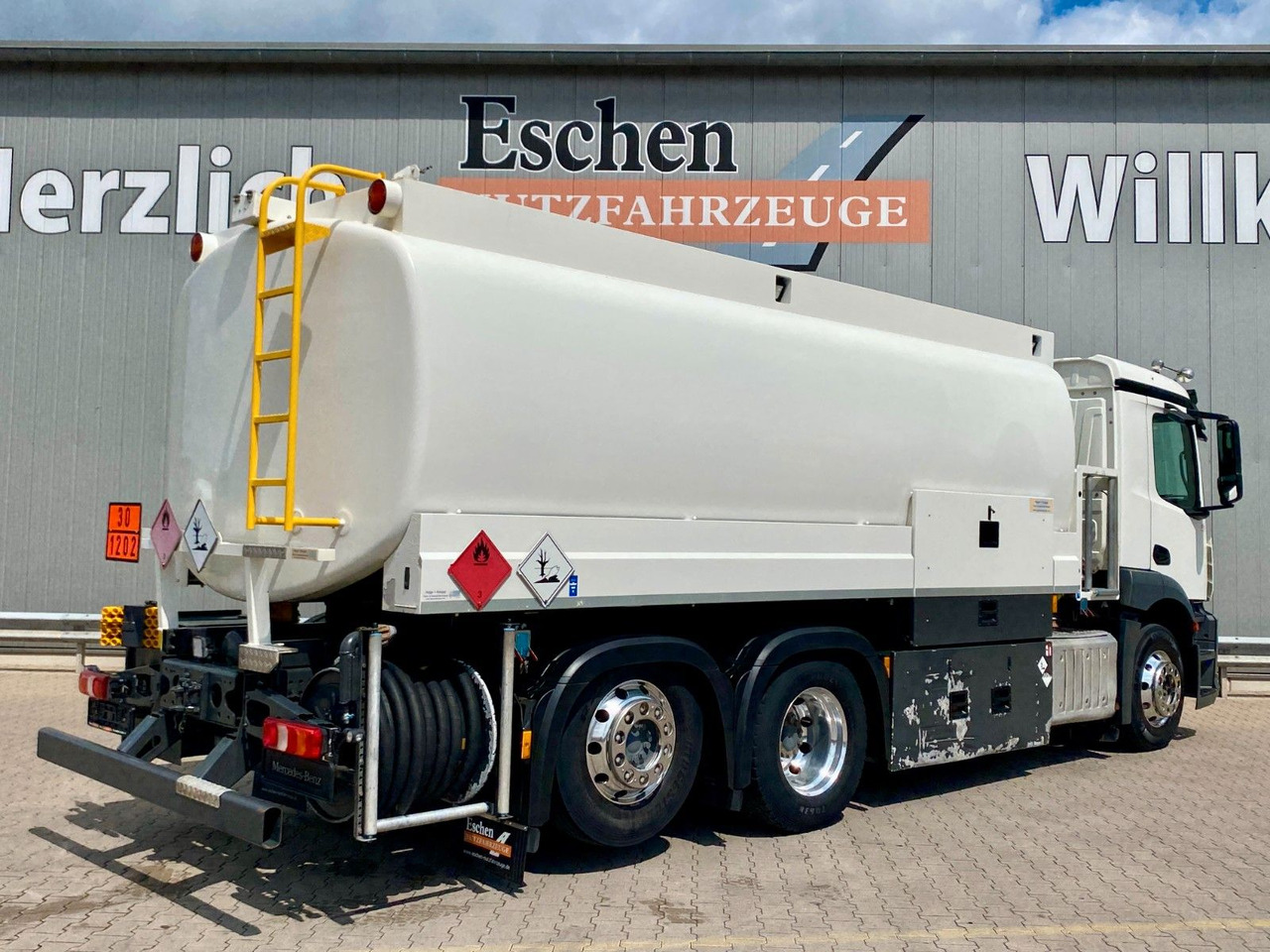 Mercedes-Benz 2540 Antos | A3*3x Kammern/20.990ltr*Kamera*Navi - Xe bồn: hình 5 Mercedes-Benz 2540 Antos | A3*3x Kammern/20.990ltr*Kamera*Navi - Xe bồn: hình 5
