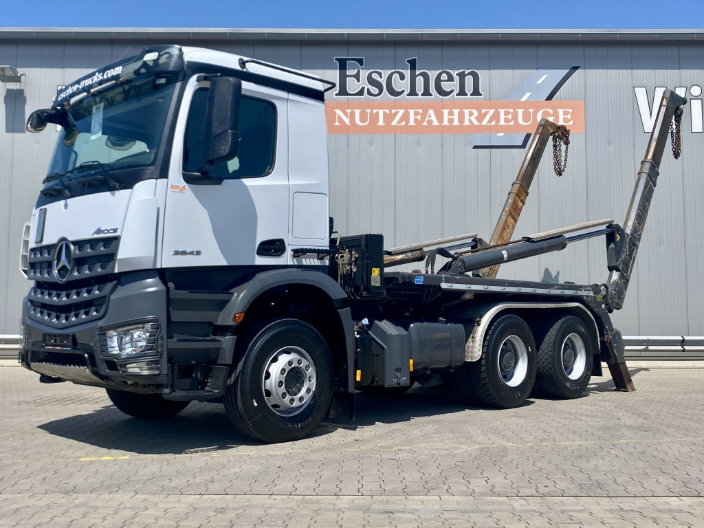 Mercedes-Benz 2643 L 6x4 - Xe tải chở thùng nhỏ: hình 1 Mercedes-Benz 2643 L 6x4 - Xe tải chở thùng nhỏ: hình 1